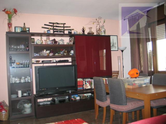 4-room flat in Via Decima, Massanzago - Photo 1