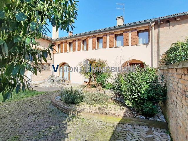 Villa in Largo San Giorgio, 6, Noale - Foto 1