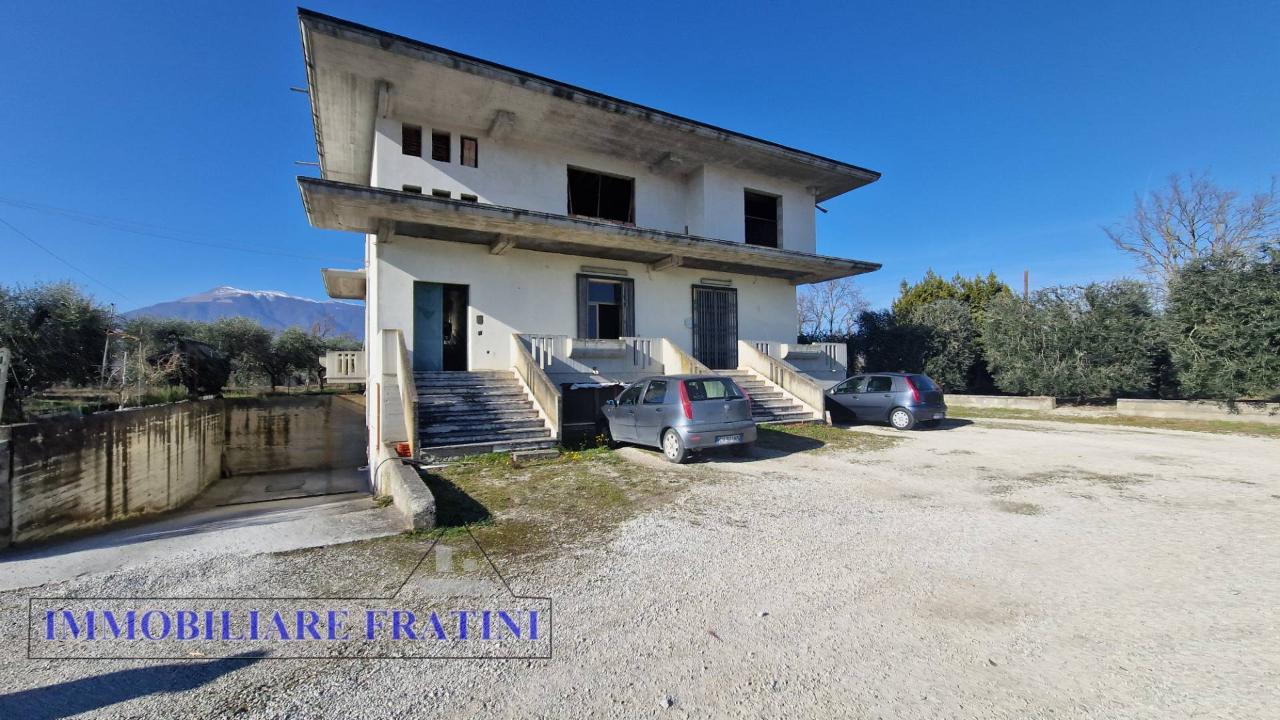 Magazzino in Via Giuseppe Verdi 82, Sant'Egidio Alla Vibrata, {3} - Foto 2