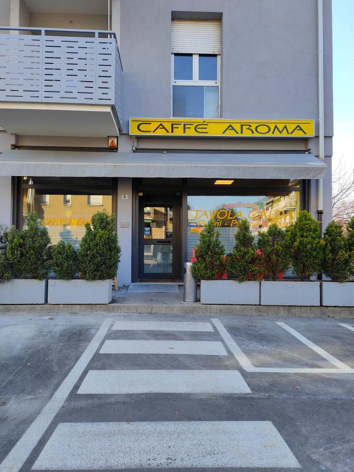 Negozio in Via Sanzio 6, Ponte San Pietro, {3} - Foto 1