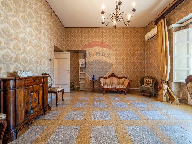 4-room flat in {3}, Via Romagna 8 - Photo 1