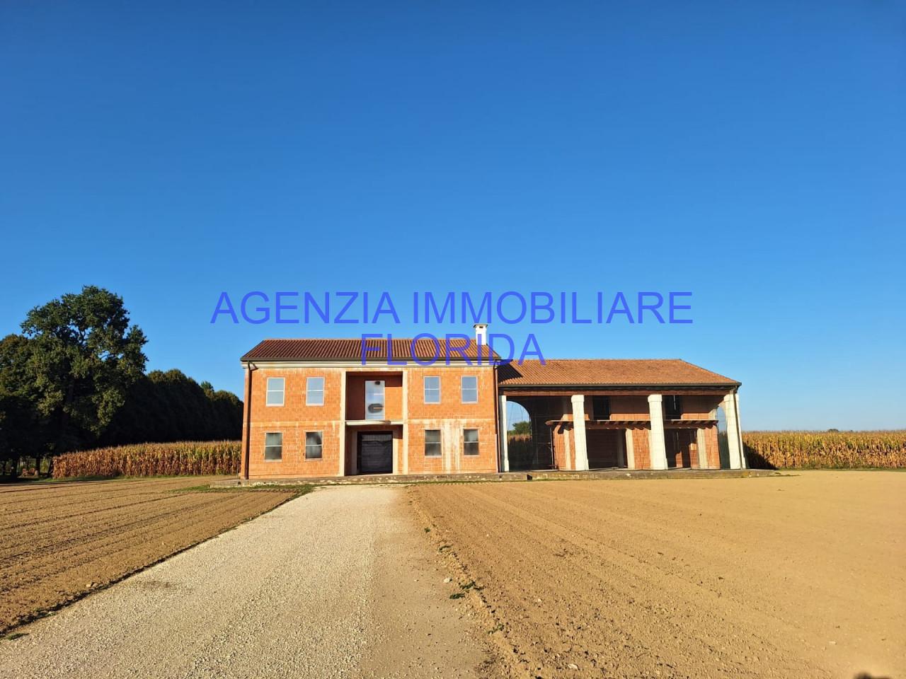 Casa indipendente in vendita a Santa Giustina In Colle