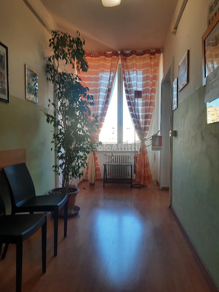 Ufficio in , Livorno, {3} - Foto 2