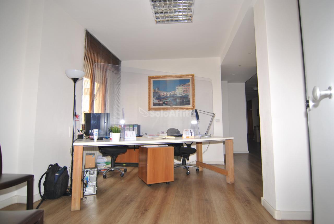 Ufficio in Via Cairoli 69, Livorno, {3} - Foto 2