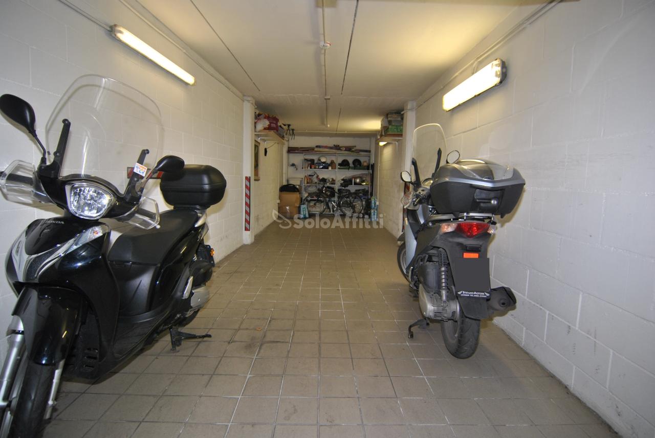 Magazzino in Via Giovannetti 24, Livorno, {3} - Foto 1