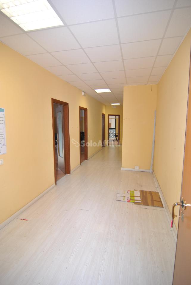 Ufficio in Via dell' Artigianato 65, Livorno, {3} - Foto 2