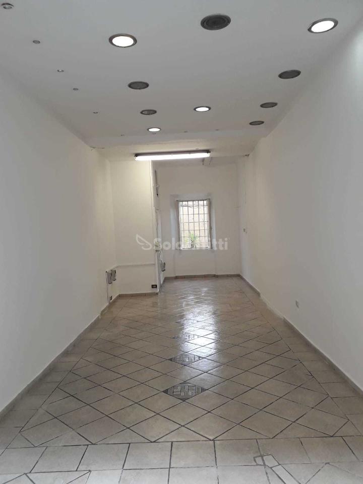 Laboratorio in Borgo dei Cappuccini 272, Livorno, {3} - Foto 1