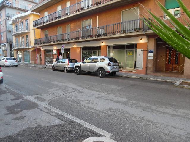 Negozio in Via Turati 34, San Benedetto del Tronto - Foto 1