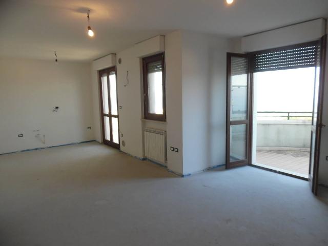 3-room flat in Via dell'Icona, Colonnella - Photo 1