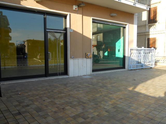 Negozio in Via Gabrielli, San Benedetto del Tronto - Foto 1