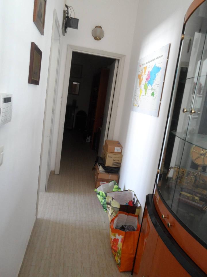 Ufficio in Via Colombo, San Benedetto Del Tronto, {3} - Foto 2