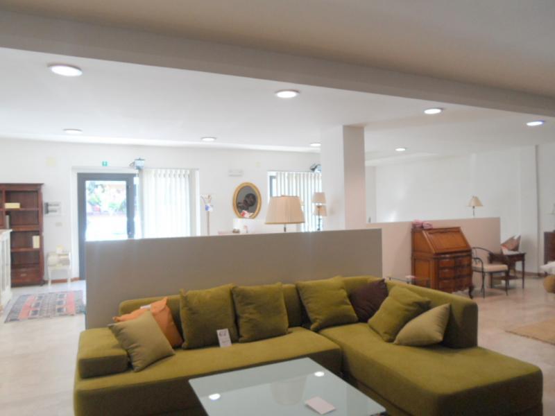 Negozio in Via Cesare Beccaria, Castel Di Lama, {3} - Foto 1