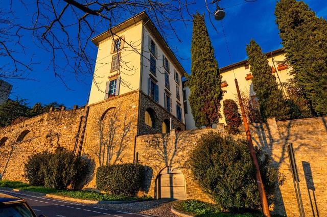 2-room flat in Vicolo Mura di Santa Grata 2, Bergamo - Photo 1