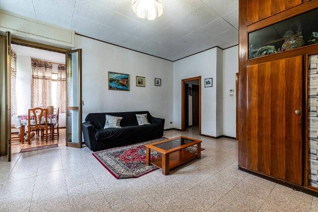 4-room flat in Via Duca d'Aosta 53, Albino - Photo 1