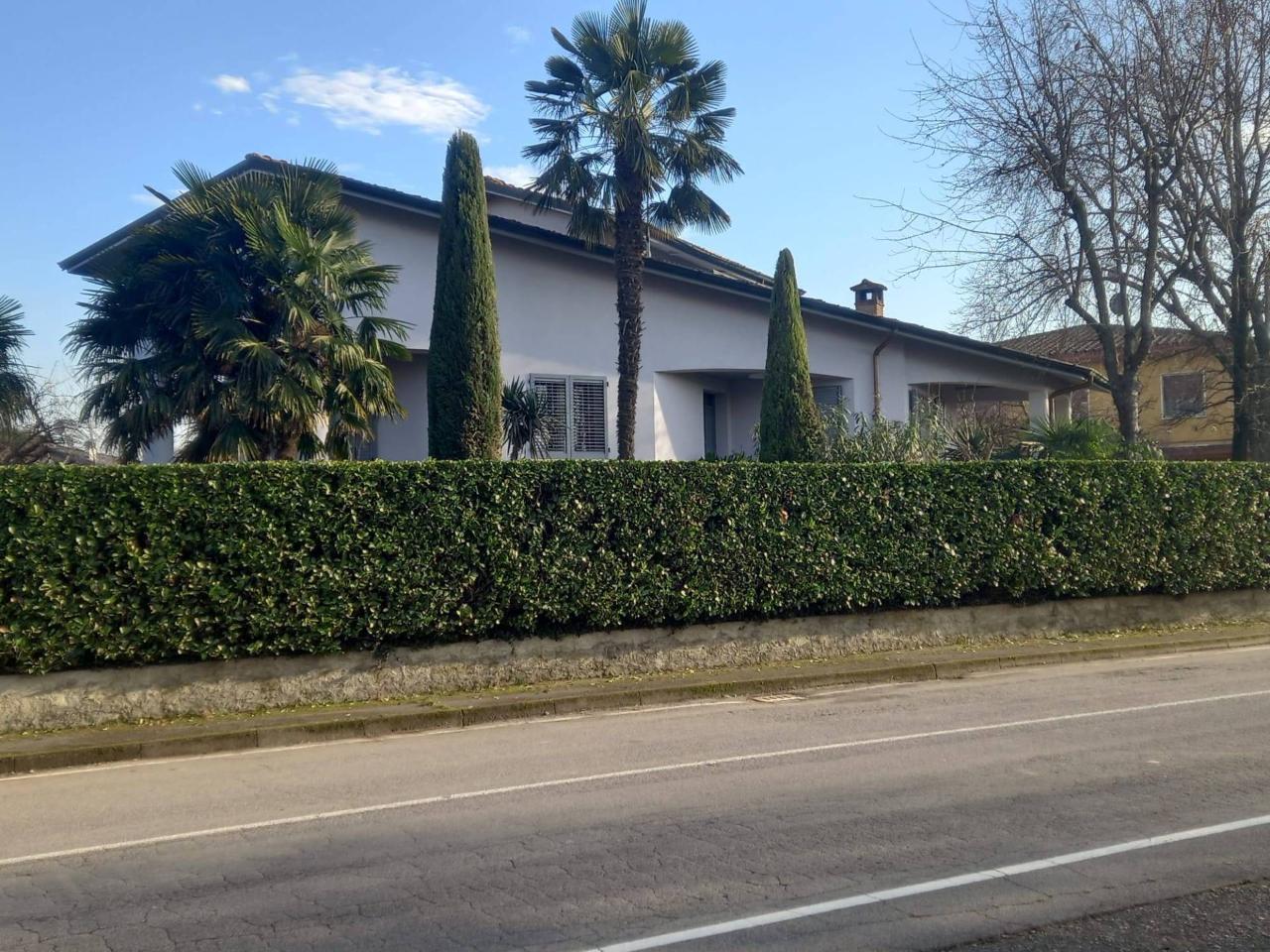 Villa in vendita a Mozzanica