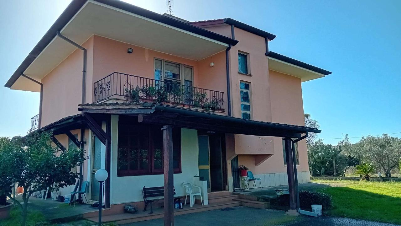 Villa unifamiliare in vendita a Latina