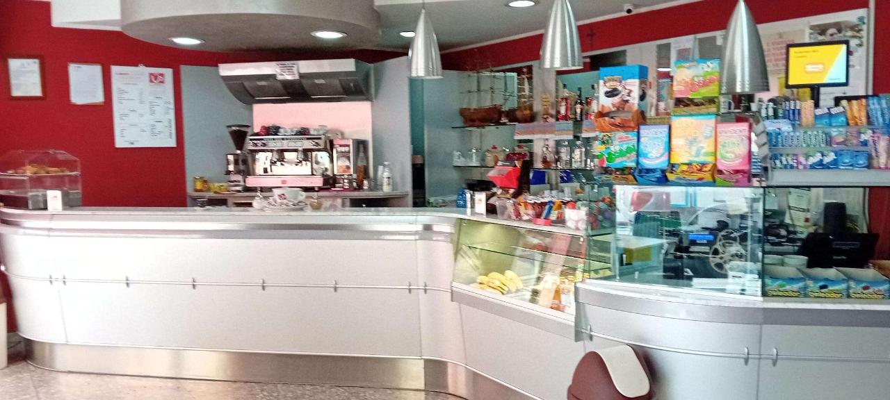 Bar in Via Corridoni 102, Latina, {3} - Foto 2