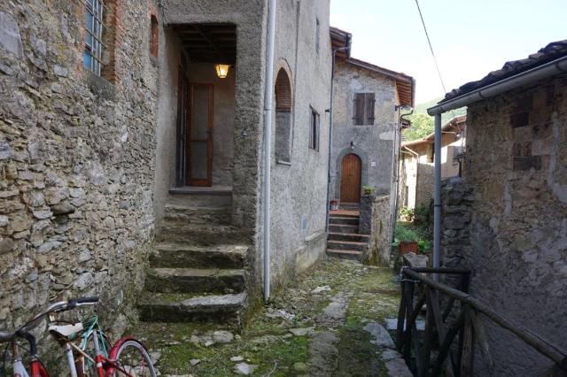 Attached house, Pescaglia - Photo 1