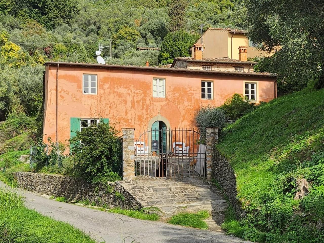 casale in vendita a Lucca in zona Torre