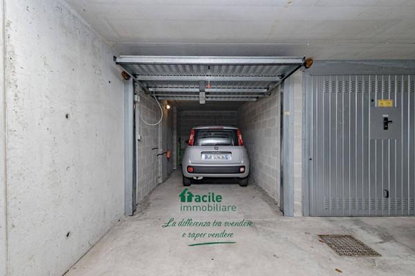 Garage - Posto auto in vendita a Milano