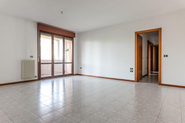 3-room flat in Via Monte Cristallo, 1 31021 Mogl, Mogliano Veneto - Photo 1