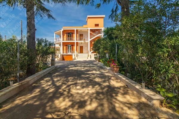 Villa bifamiliare in vendita a Molfetta