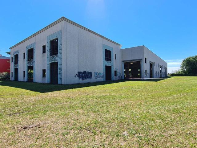 Industrial shed, Ciserano - Photo 1