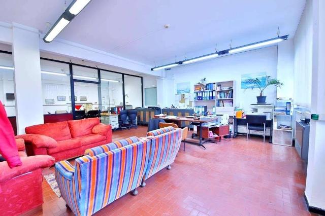 Shared office in Via Val Lerone, Arenzano - Photo 1