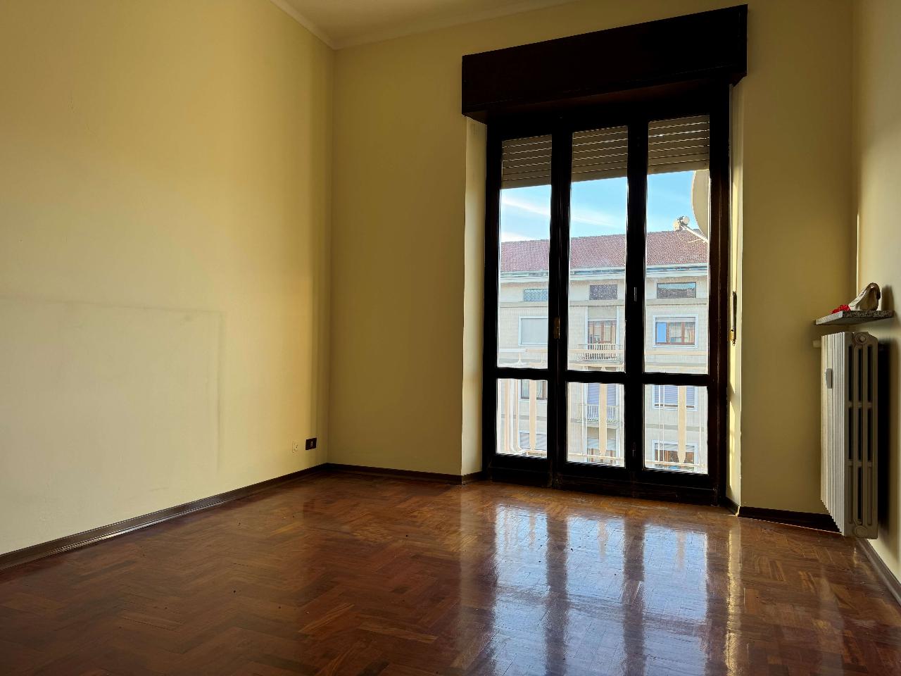 Ufficio in Piazzale della Libertà, Cuneo, {3} - Foto 2