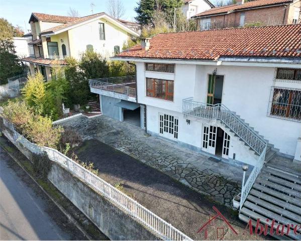 Mansion in Strada Vedetta, 	166, Alba - Photo 1