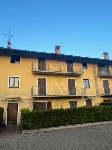 Bilocale in Via Alcide De Gasperi 29, Govone - Foto 1