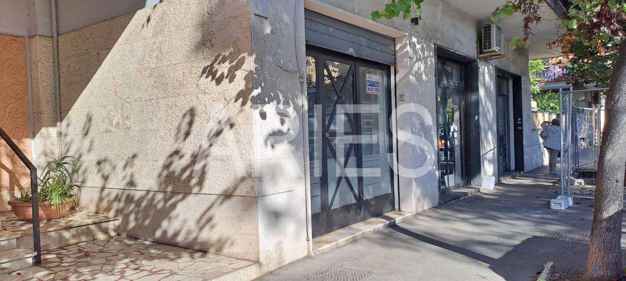 Negozio in Via Cesare Laurenti 48, Roma, {3} - Foto 1