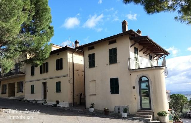 Mansion in Piazza Dante Alighieri 1, Castiglione del Lago - Photo 1