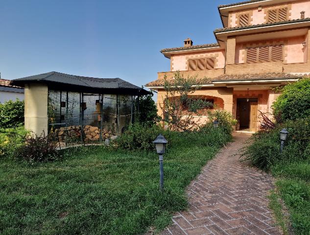 Villa in Strada Ponte Pattoli - Ponte Resina, Perugia - Foto 1