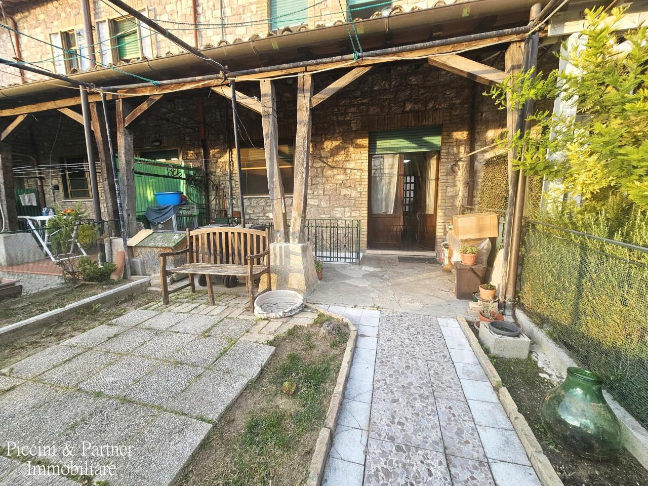 casa indipendente in vendita ad Assisi