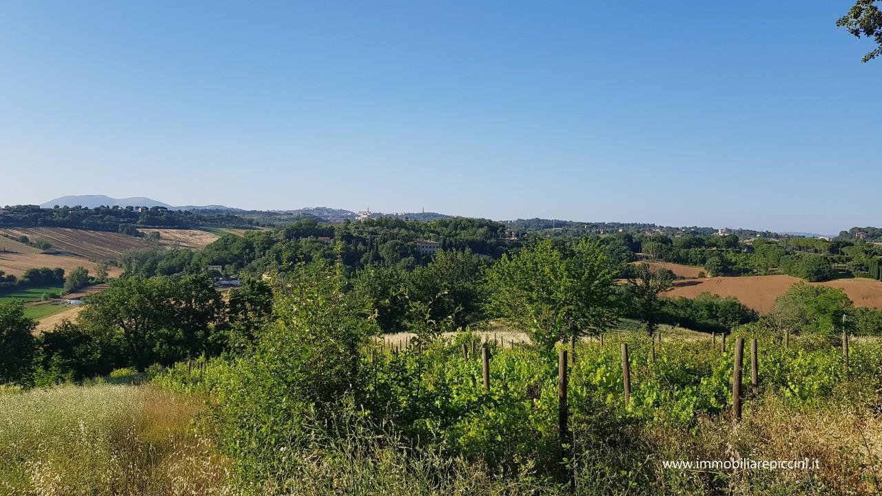Terreno agricolo in vendita a Perugia