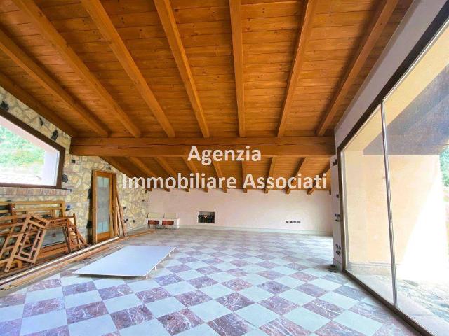 Mansion in {3}, Viale Asiago - Photo 1