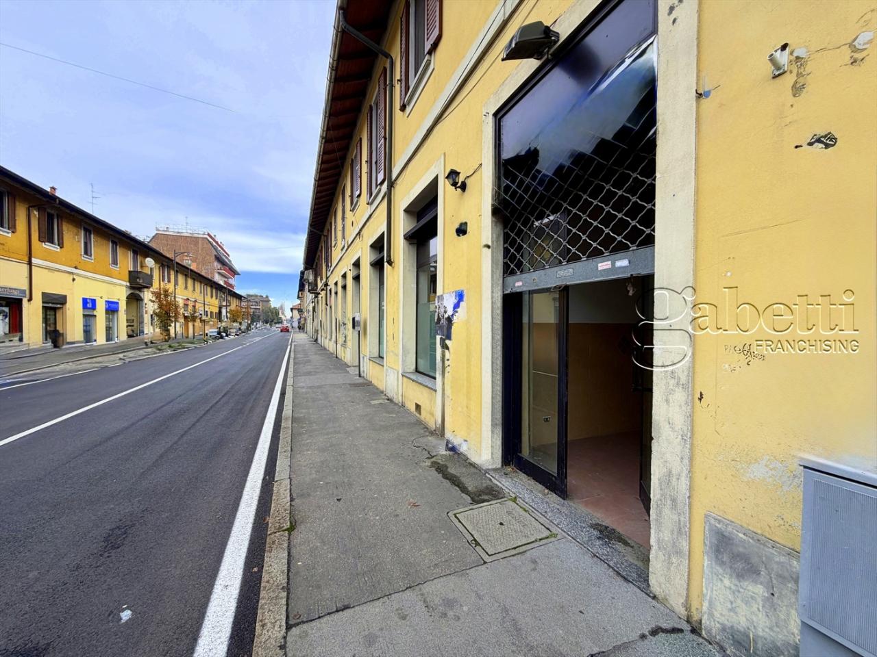 Negozio in Via Andrea Ponti , Cornaredo, {3} - Foto 1
