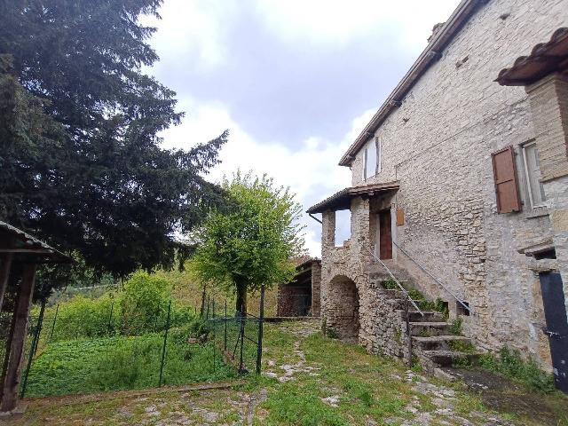 Country house or cottage in Località Torrecola-Acquaiura 9, Spoleto - Photo 1