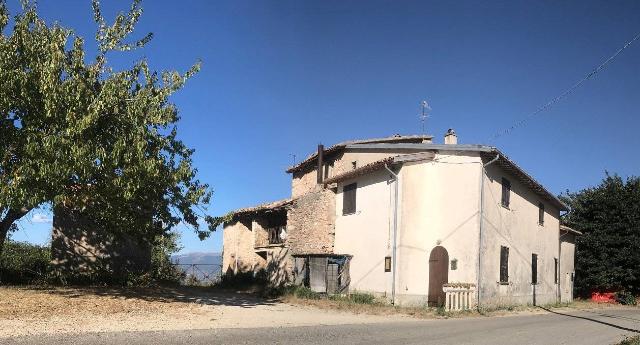 Country house or cottage in Frazione Pian della Nole, Spoleto - Photo 1