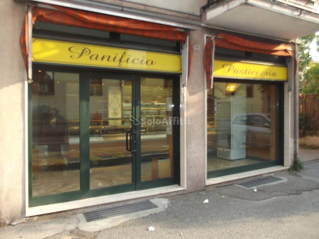 Negozio in Via Trento 69, Cologno Monzese - Foto 1