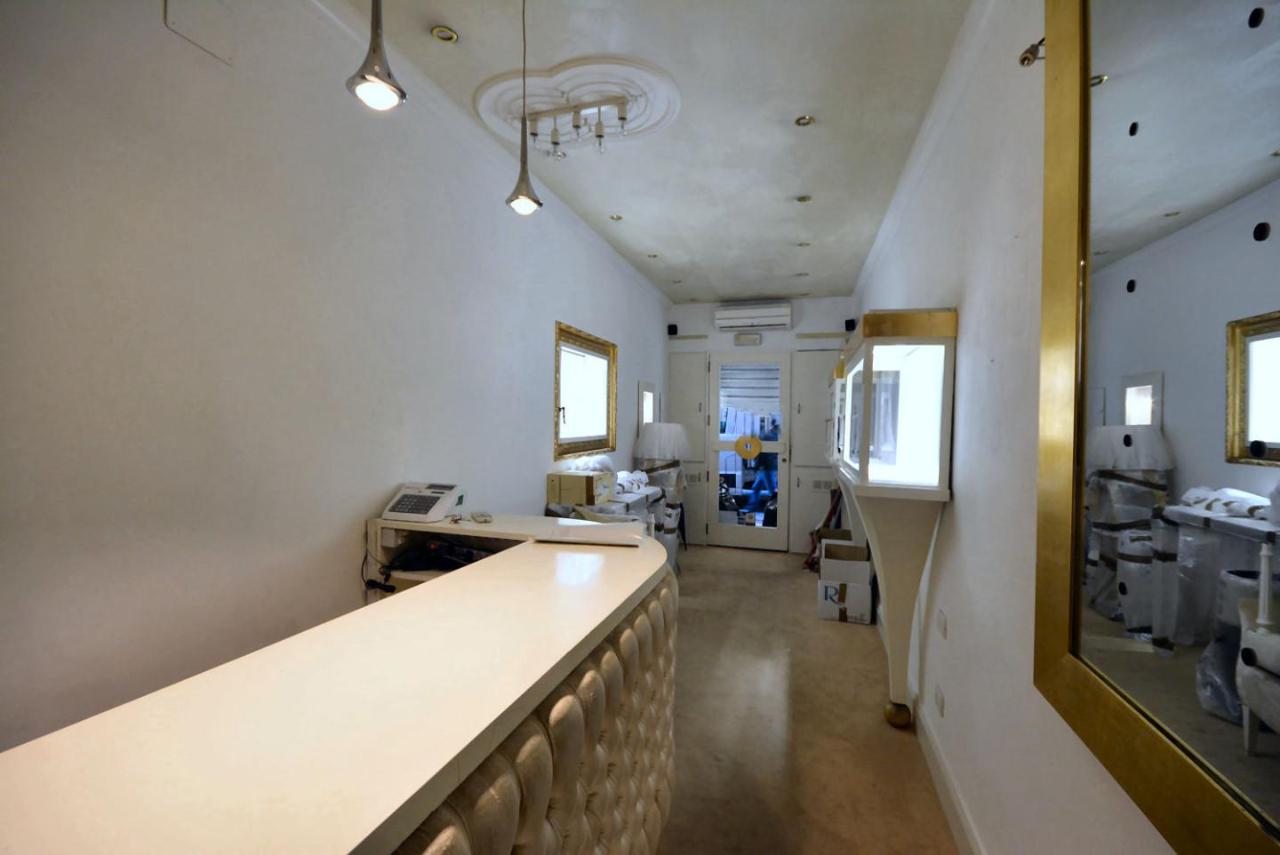 Negozio in Oma 55100, Lucca - Foto 1