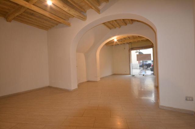 Locale commerciale in {3}, Borgo Giannotti - Foto 1