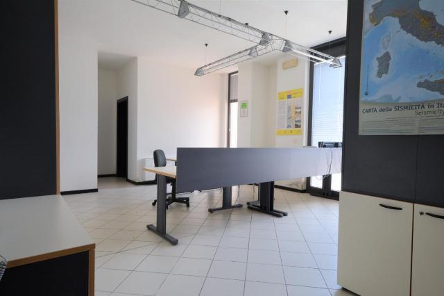 Office in Puccini 55100, Lucca - Photo 1