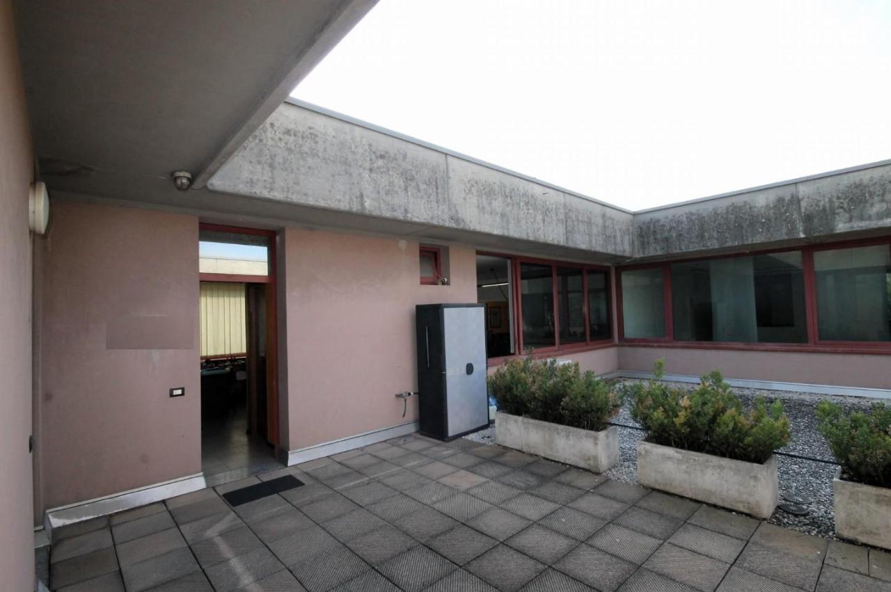 Ufficio in Le Europa 235, Capannori, {3} - Foto 1