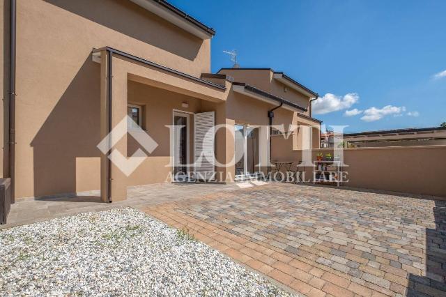 Detached house in Via Giovanni Amendola,  8, Cascina - Photo 1