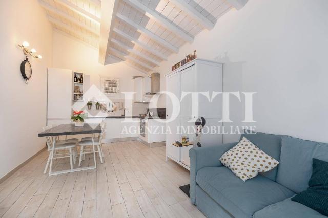 4-room flat in Via Don Luigi Sturzo,, Bientina - Photo 1