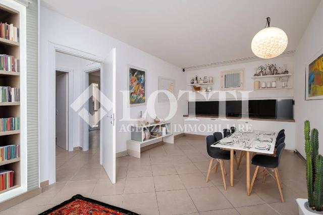 3-room flat in Via Antonio Gramsci,  44, Bientina - Photo 1