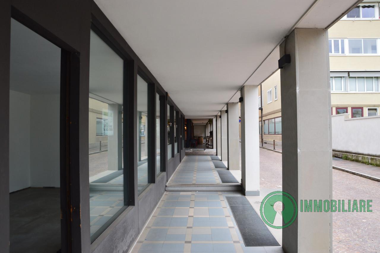 Ufficio in Via De Pilosio 12, Tricesimo, {3} - Foto 1