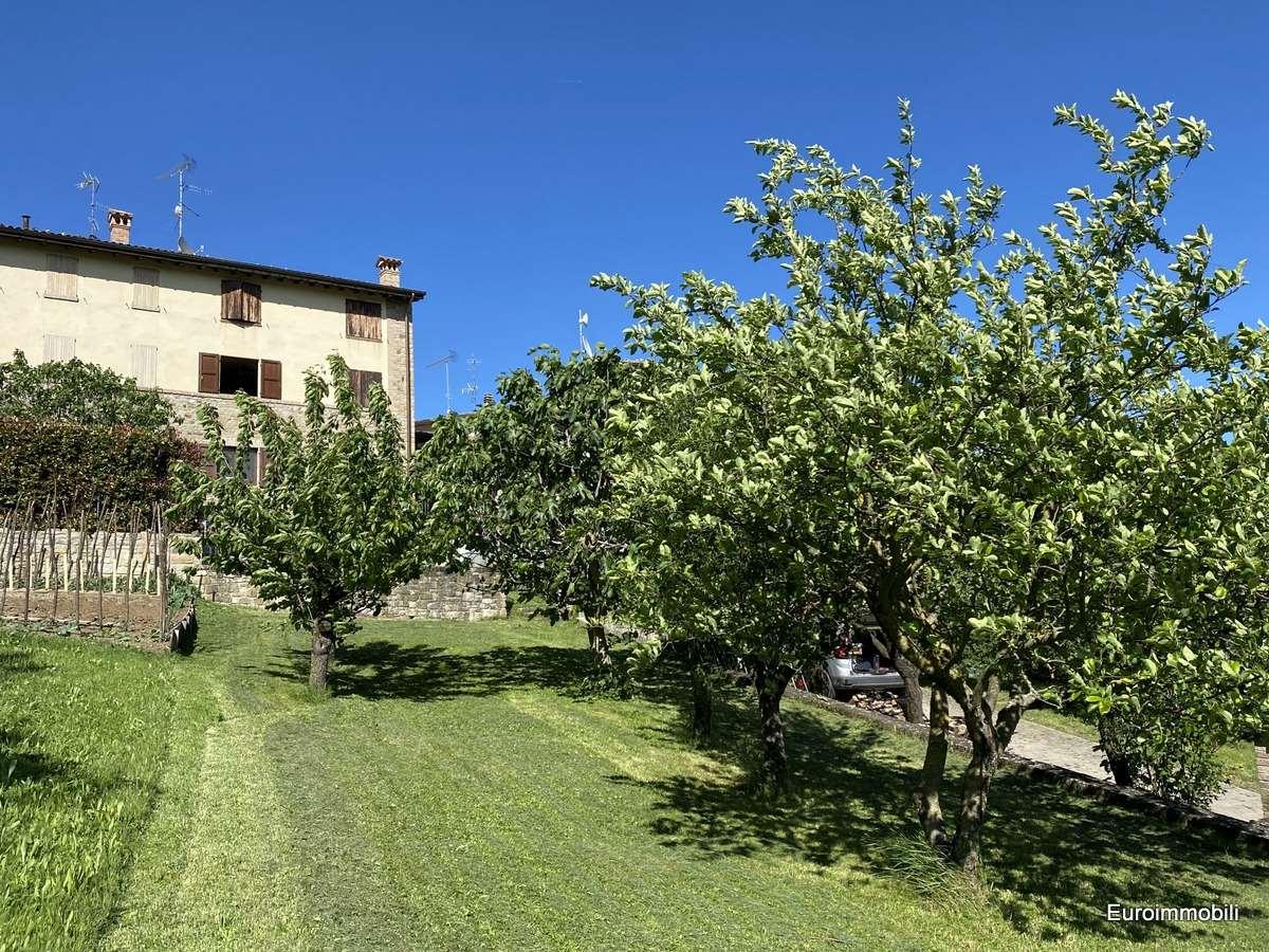 Villa bifamiliare in vendita a Neviano Degli Arduini